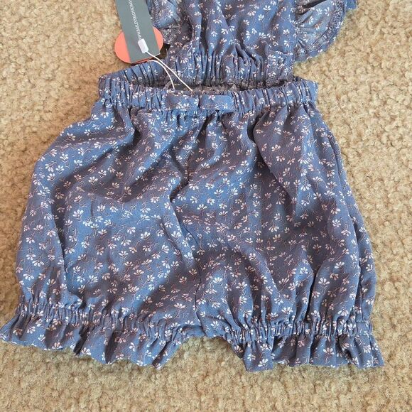 Bailey’s Blossoms Set Of 2 Rompers Size 9-12 Months - Picture 7 of 11